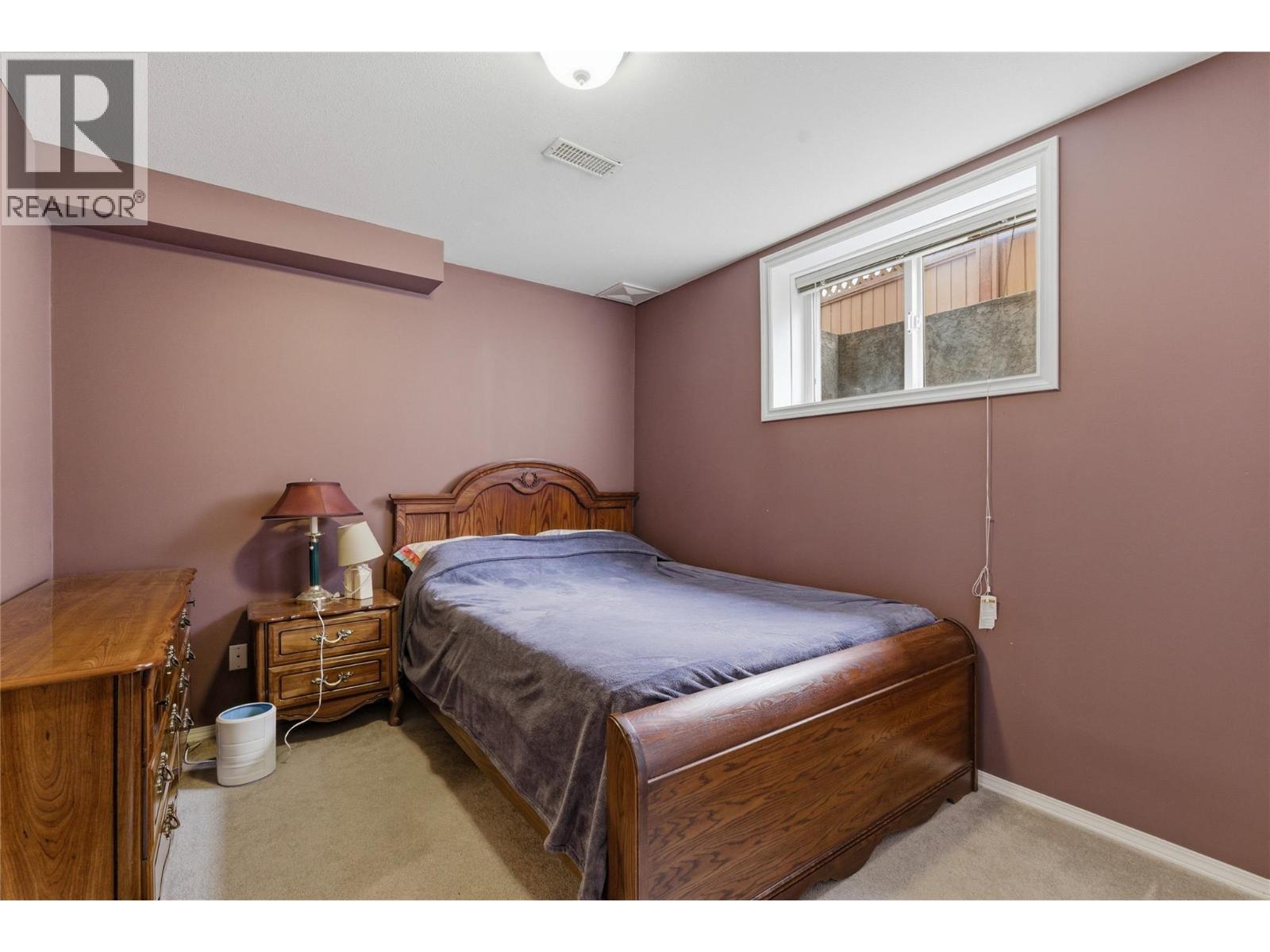 #137 445 Yates Road N - 31