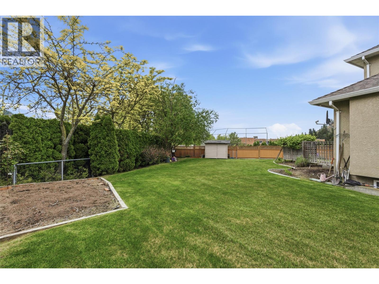 #137 445 Yates Road N - 43