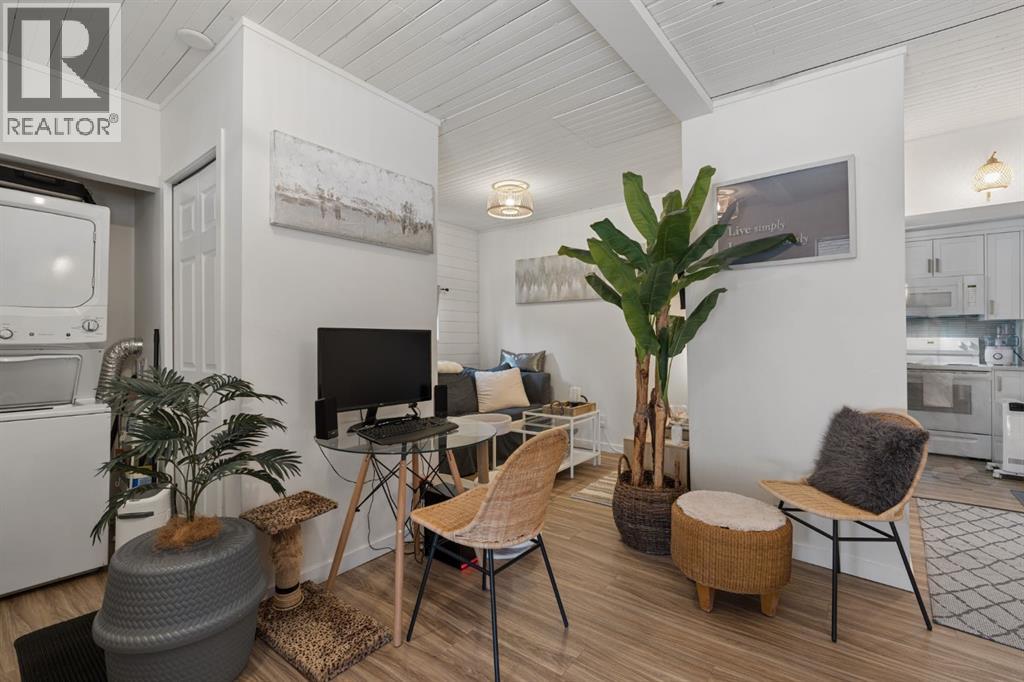 5019 52 Street - 24
