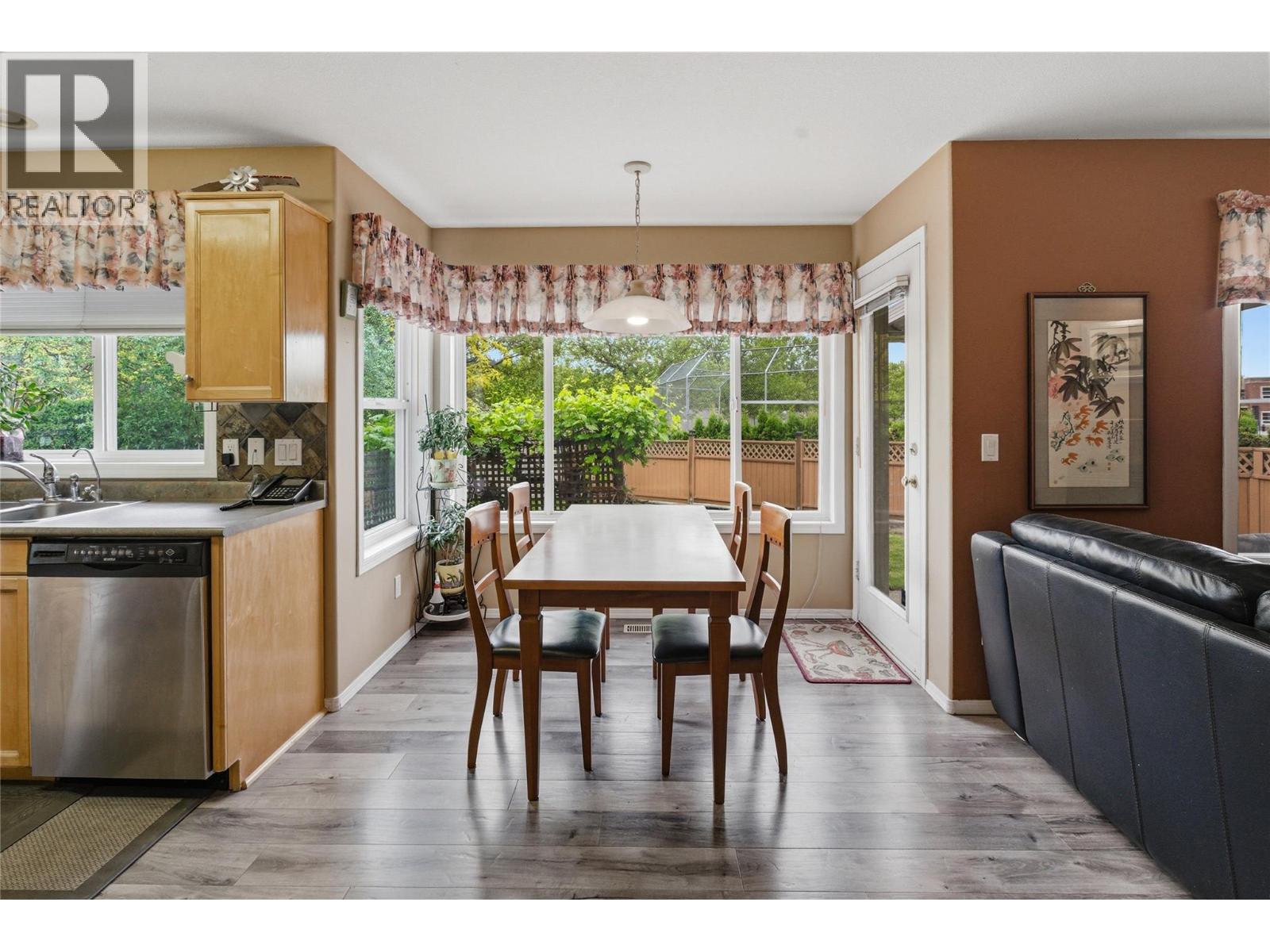 #137 445 Yates Road N - 9