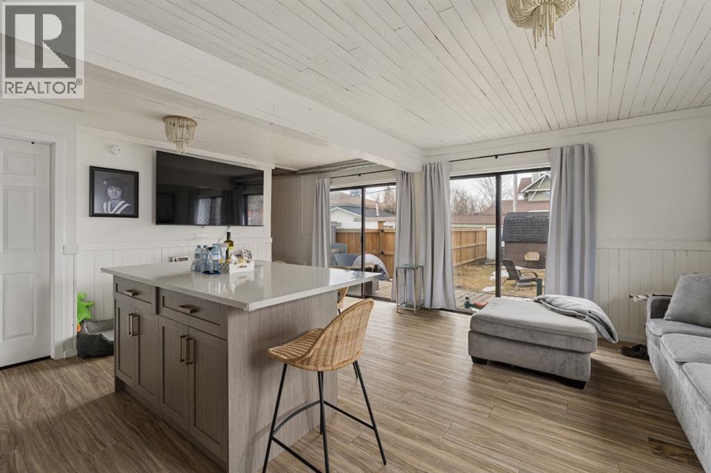 5019 52 Street - 6