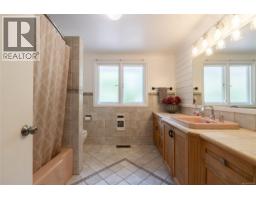 5957 Sooke Rd, Sooke, BC V9Z0P7 Photo 37