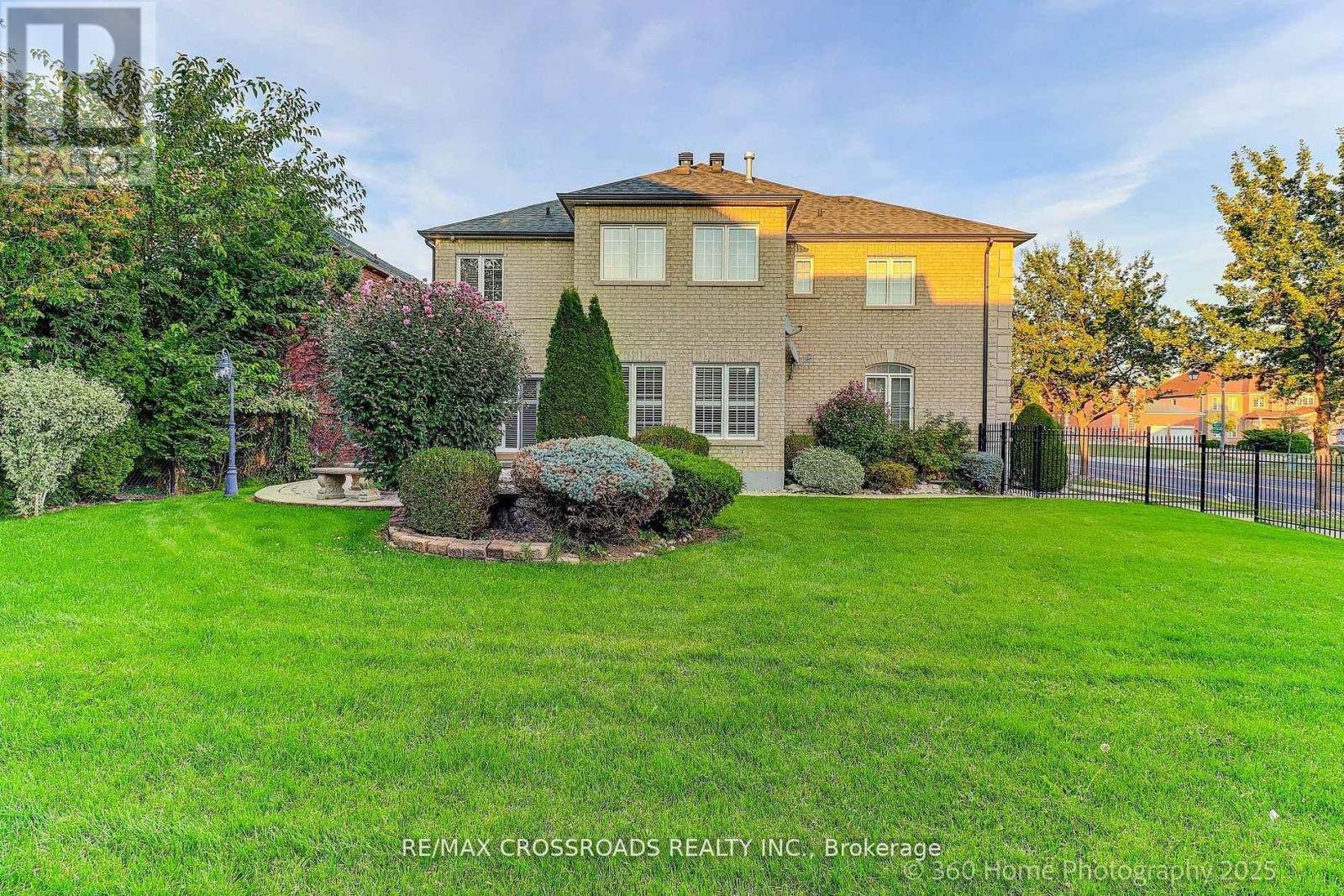 2 MUMBERSON COURT - 27