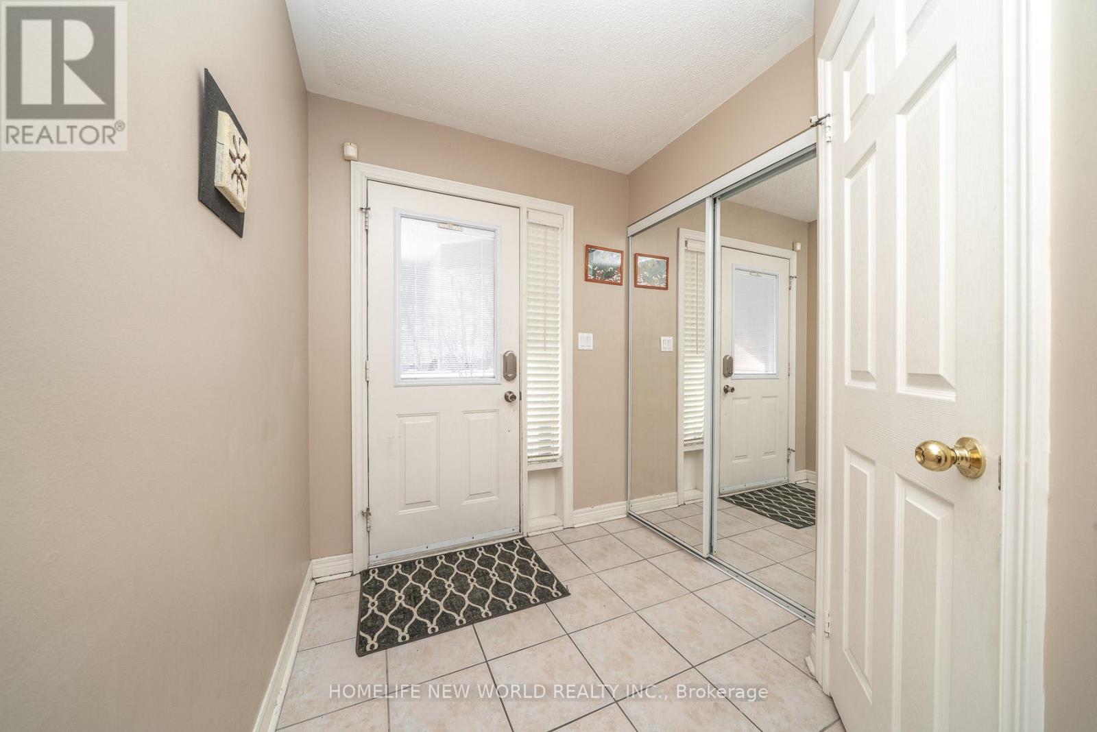 26 CAPE BRETON COURT - 5