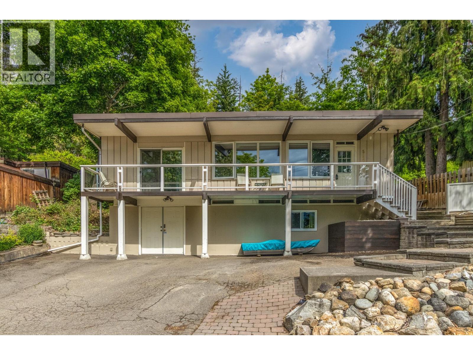 590 8 Street SE - 1