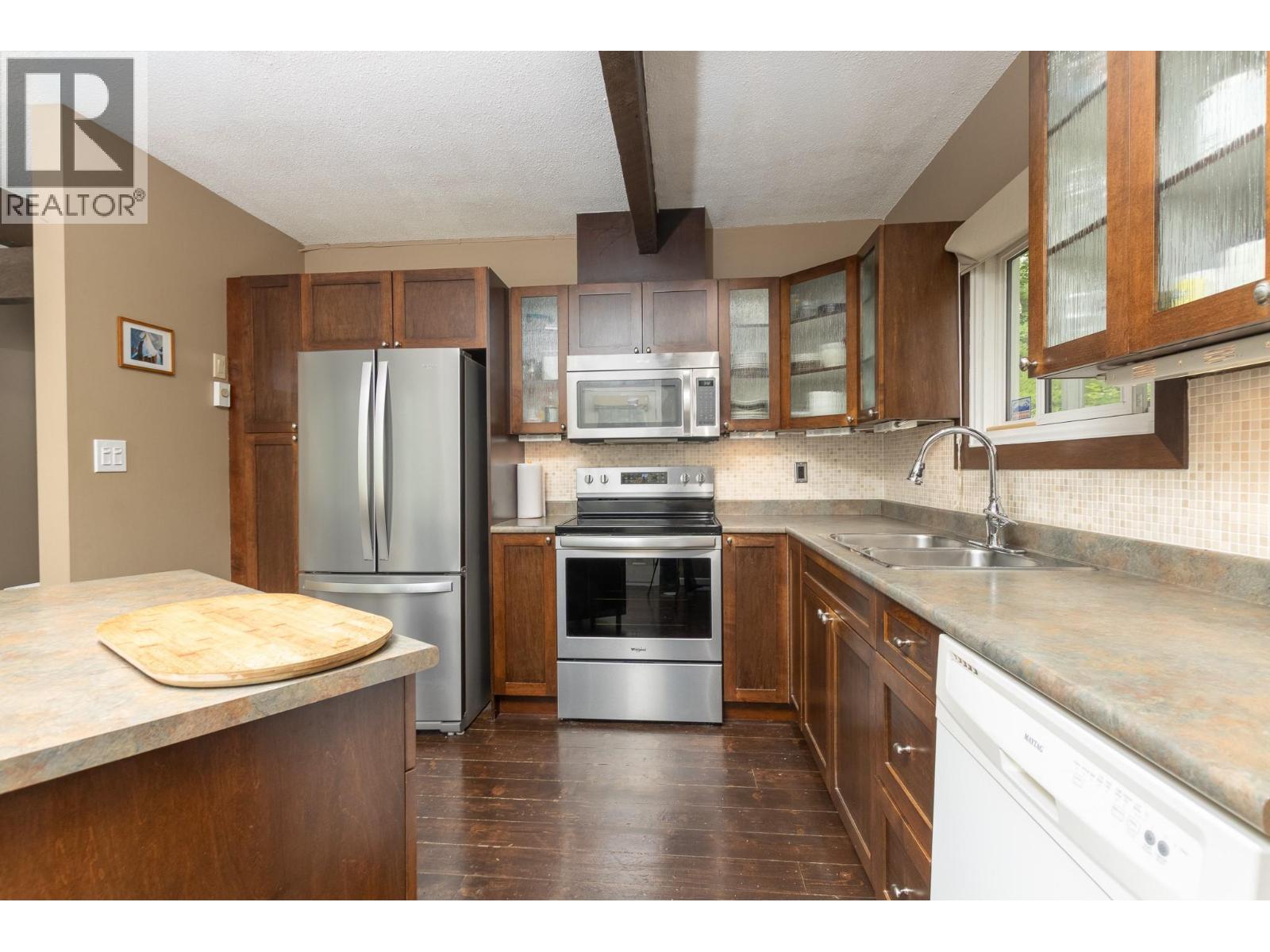 590 8 Street SE - 12