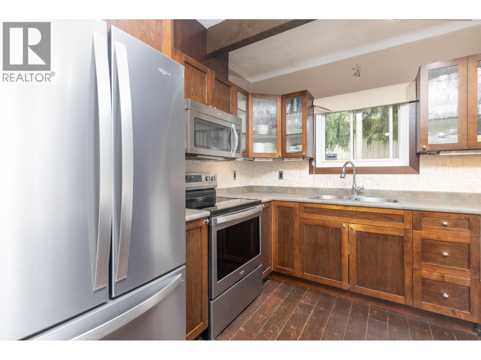 590 8 Street SE - 13