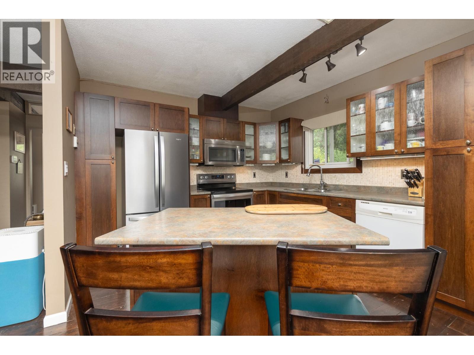 590 8 Street SE - 14