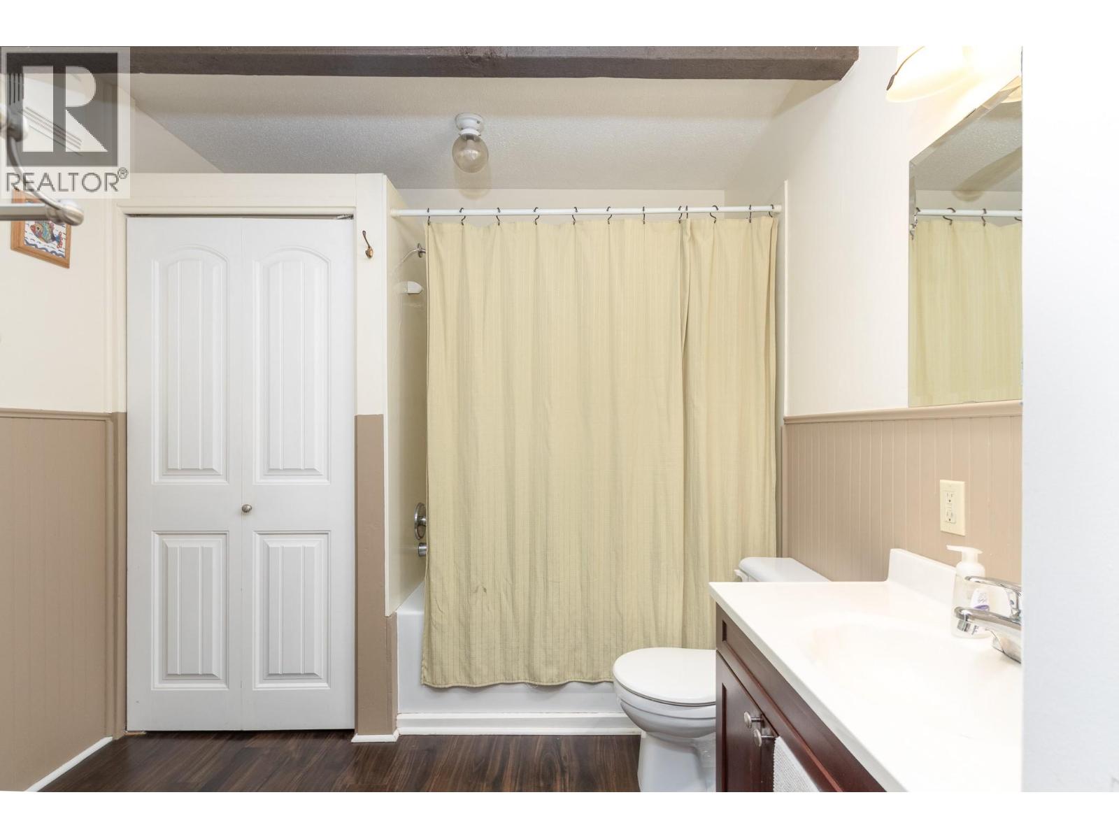 590 8 Street SE - 17