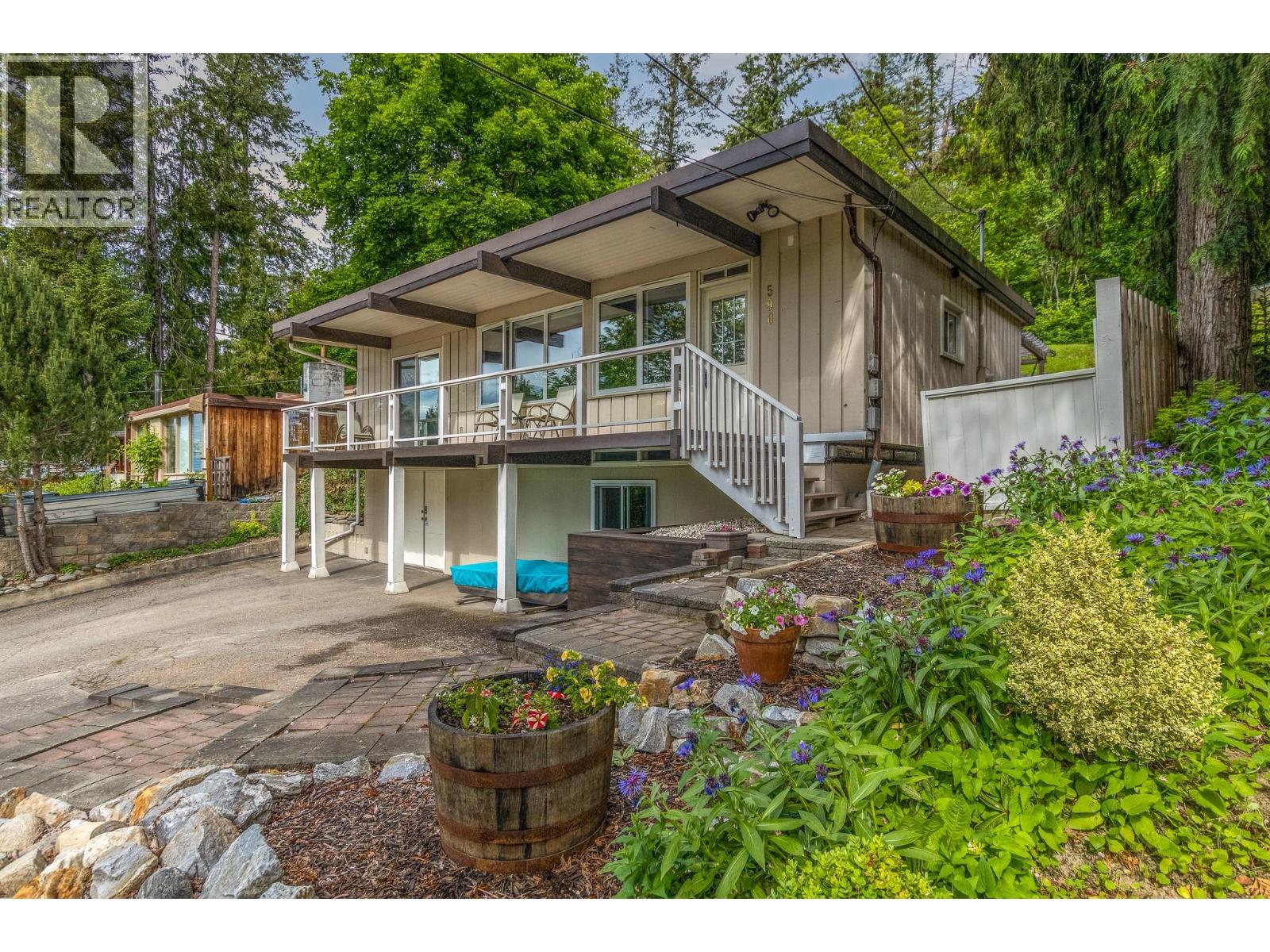 590 8 Street SE - Image 2