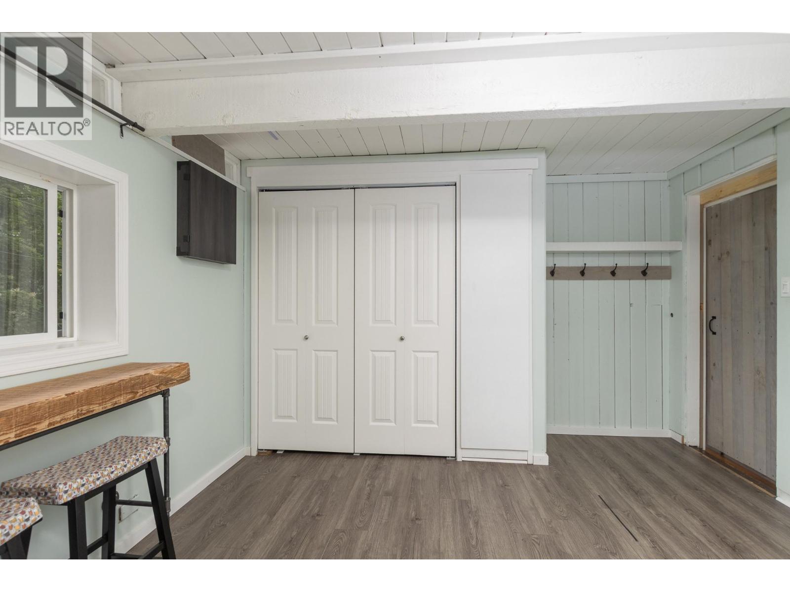 590 8 Street SE - 20