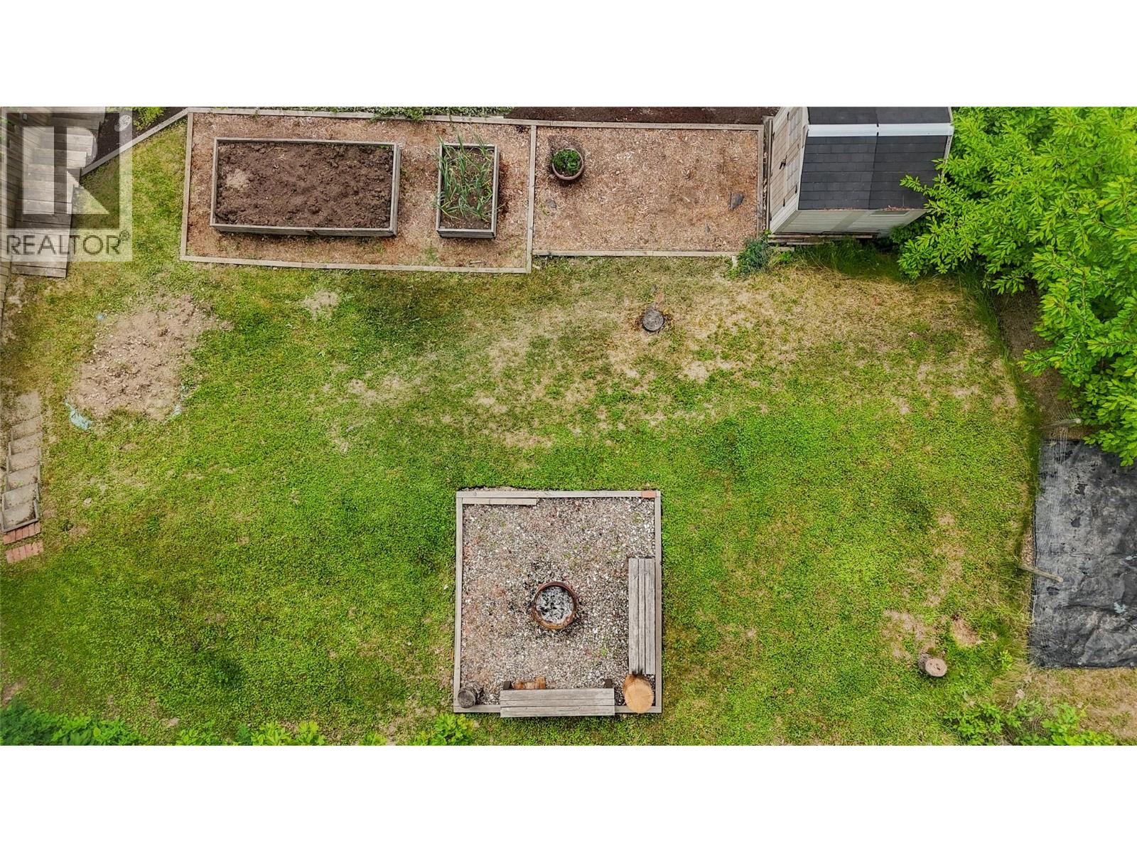 590 8 Street SE - 40