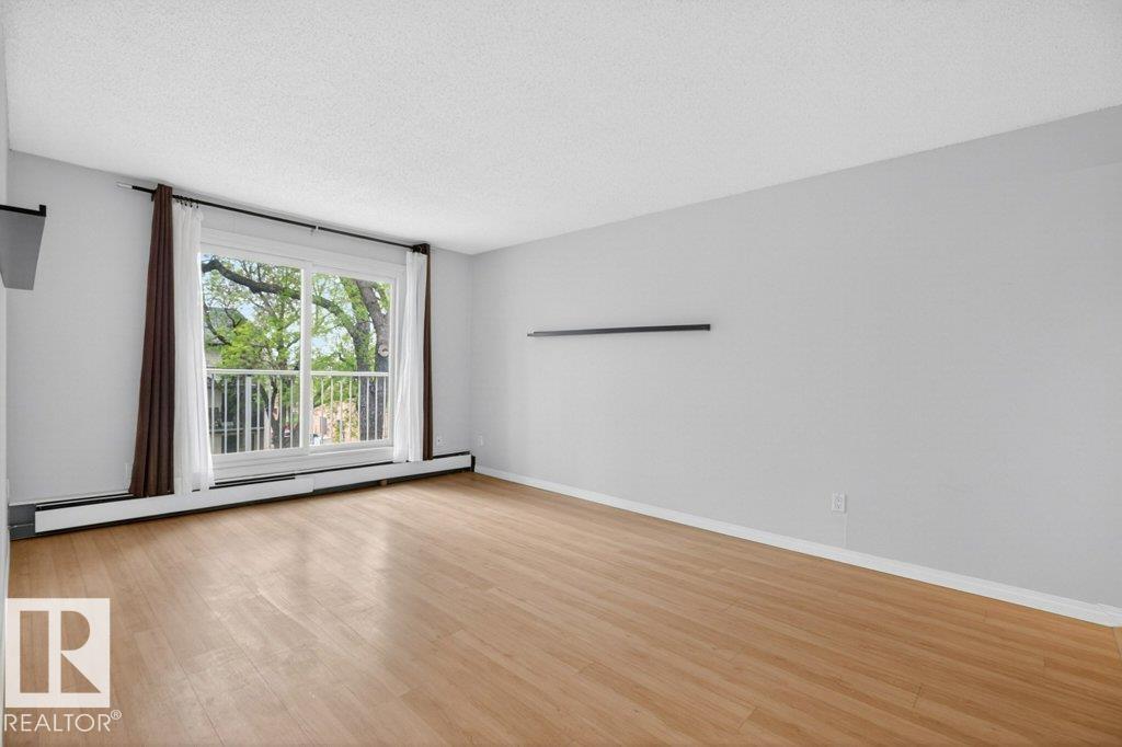 #411 10529 93 ST NW - 15
