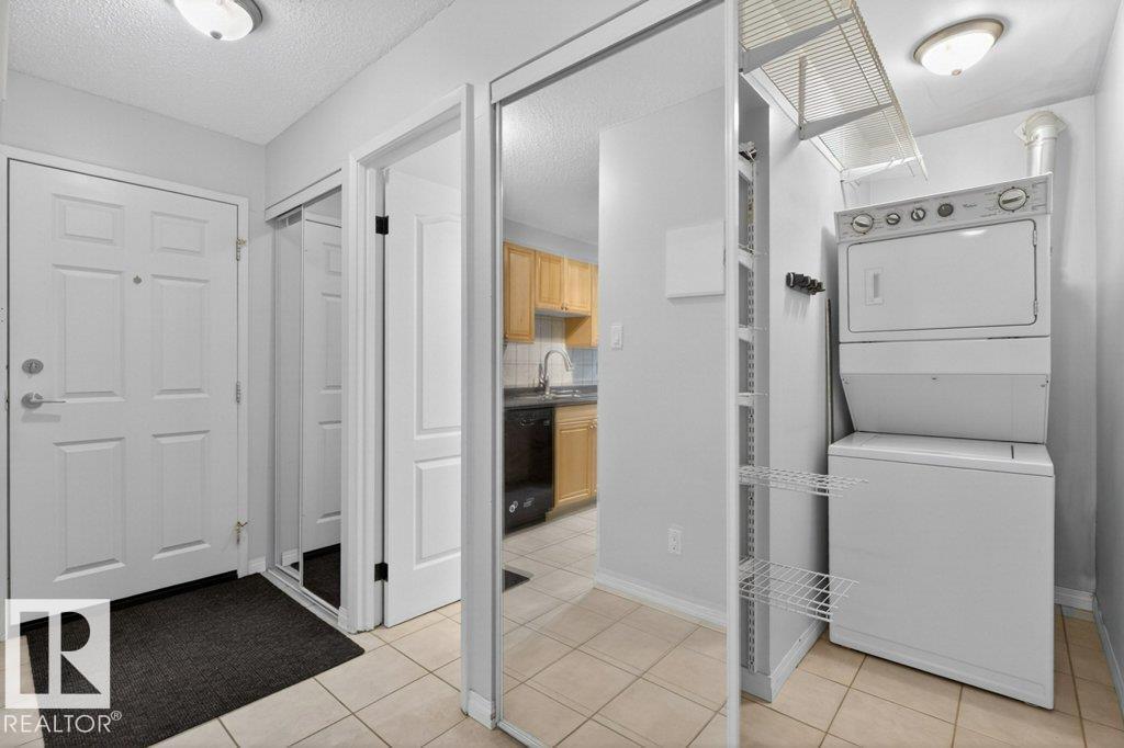 #411 10529 93 ST NW - 23