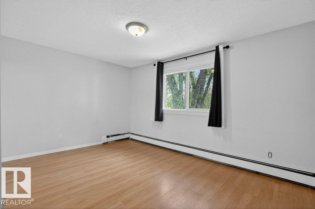 #411 10529 93 ST NW - 17