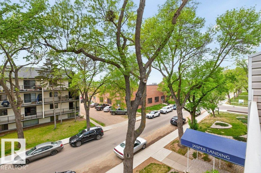 #411 10529 93 ST NW - 26