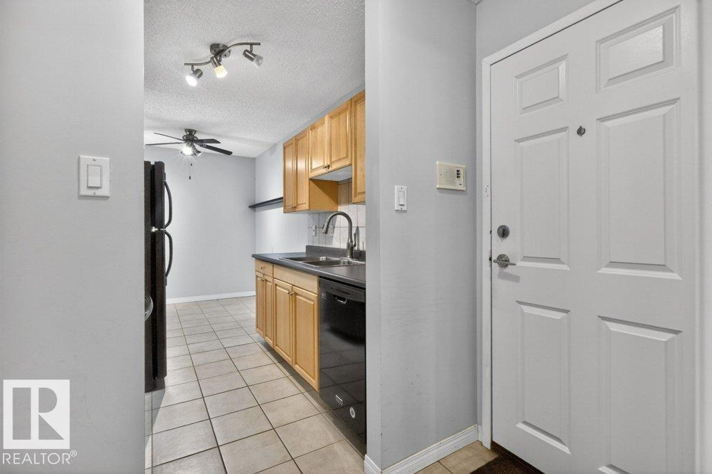 #411 10529 93 ST NW - 5