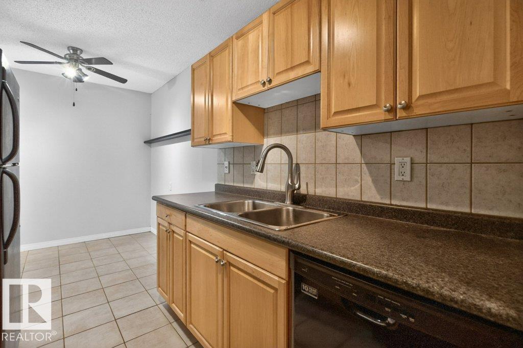 #411 10529 93 ST NW - 7