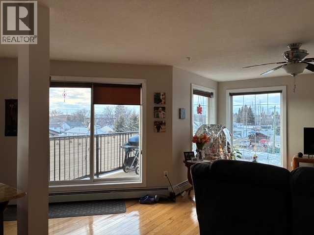 302, 4502 52 Avenue - photo 5