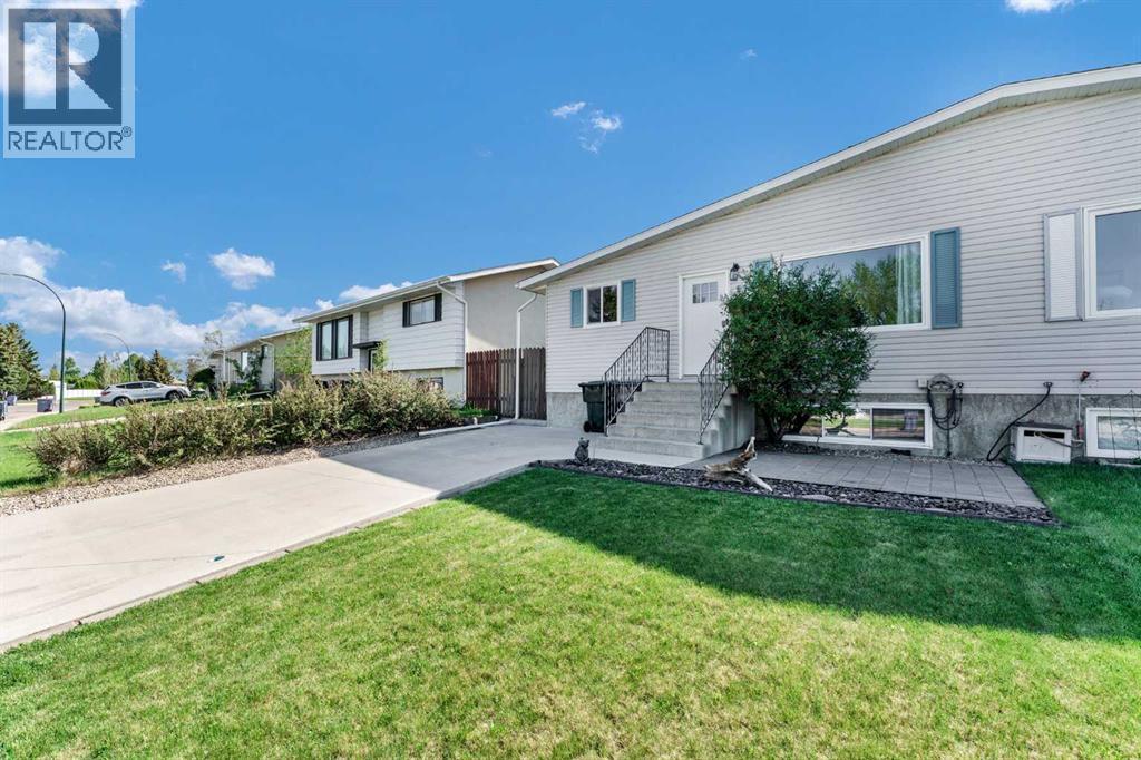 353 Ross Glen Drive SE - photo 3