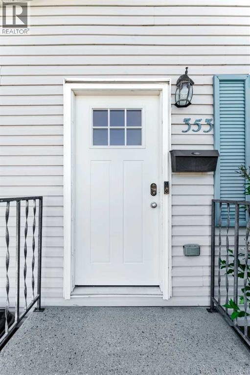 353 Ross Glen Drive SE - photo 4