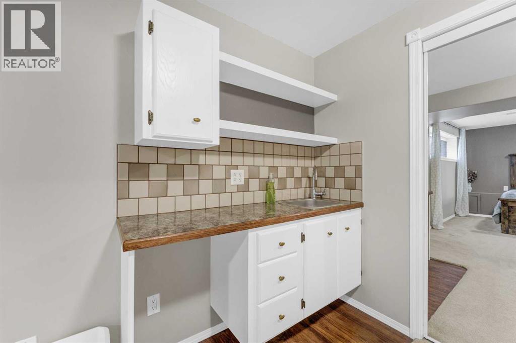 353 Ross Glen Drive SE — photo 35