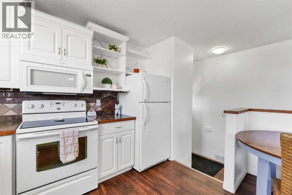 353 Ross Glen Drive SE — photo 14