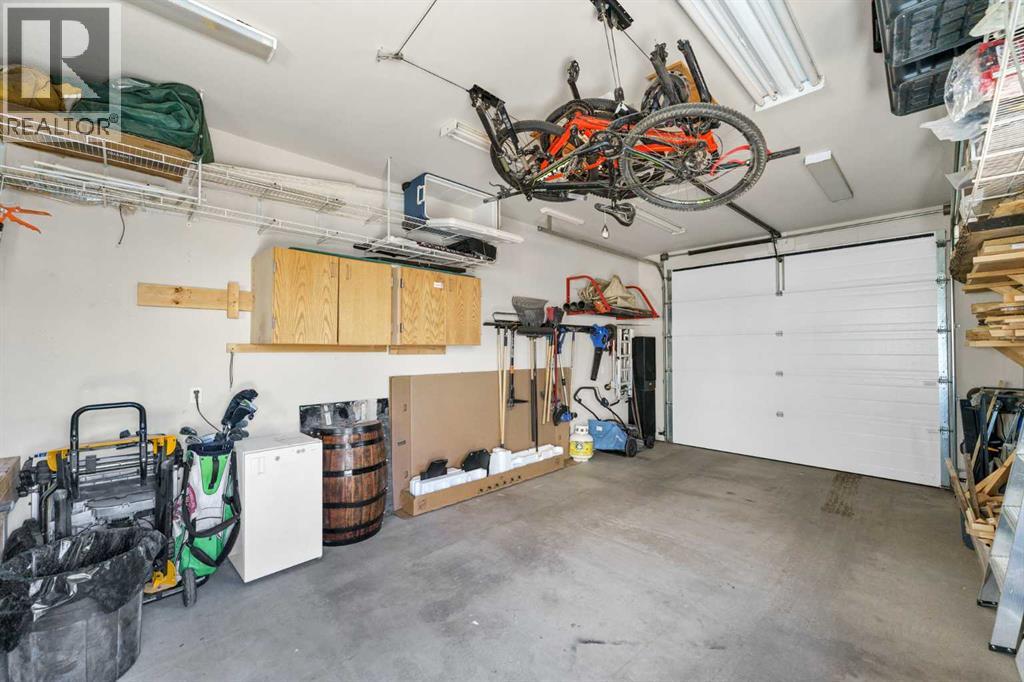 353 Ross Glen Drive SE — photo 46