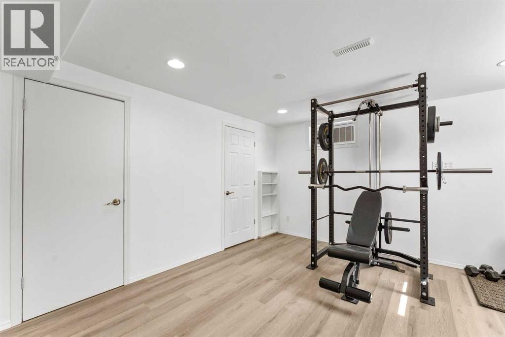 353 Ross Glen Drive SE — photo 30