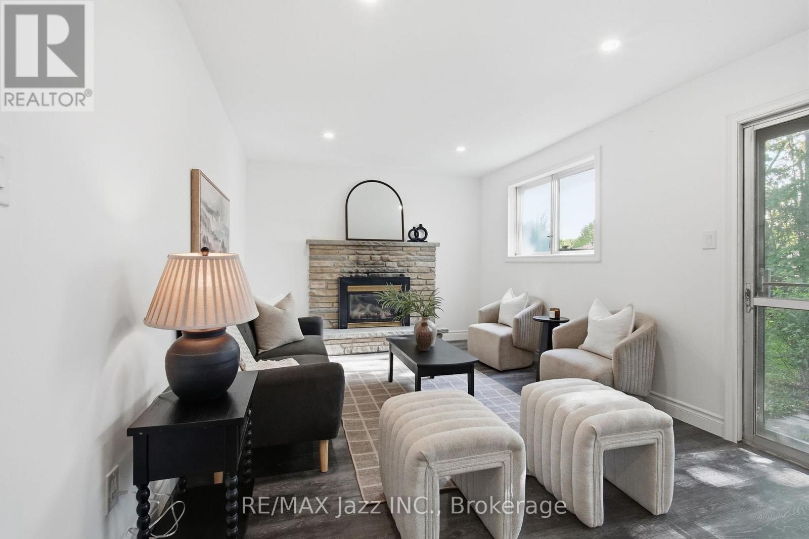 50 OAKDALE DRIVE - 25