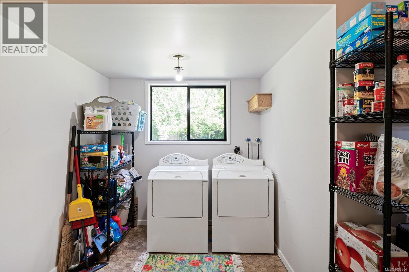 764 Mann Ave - 25
