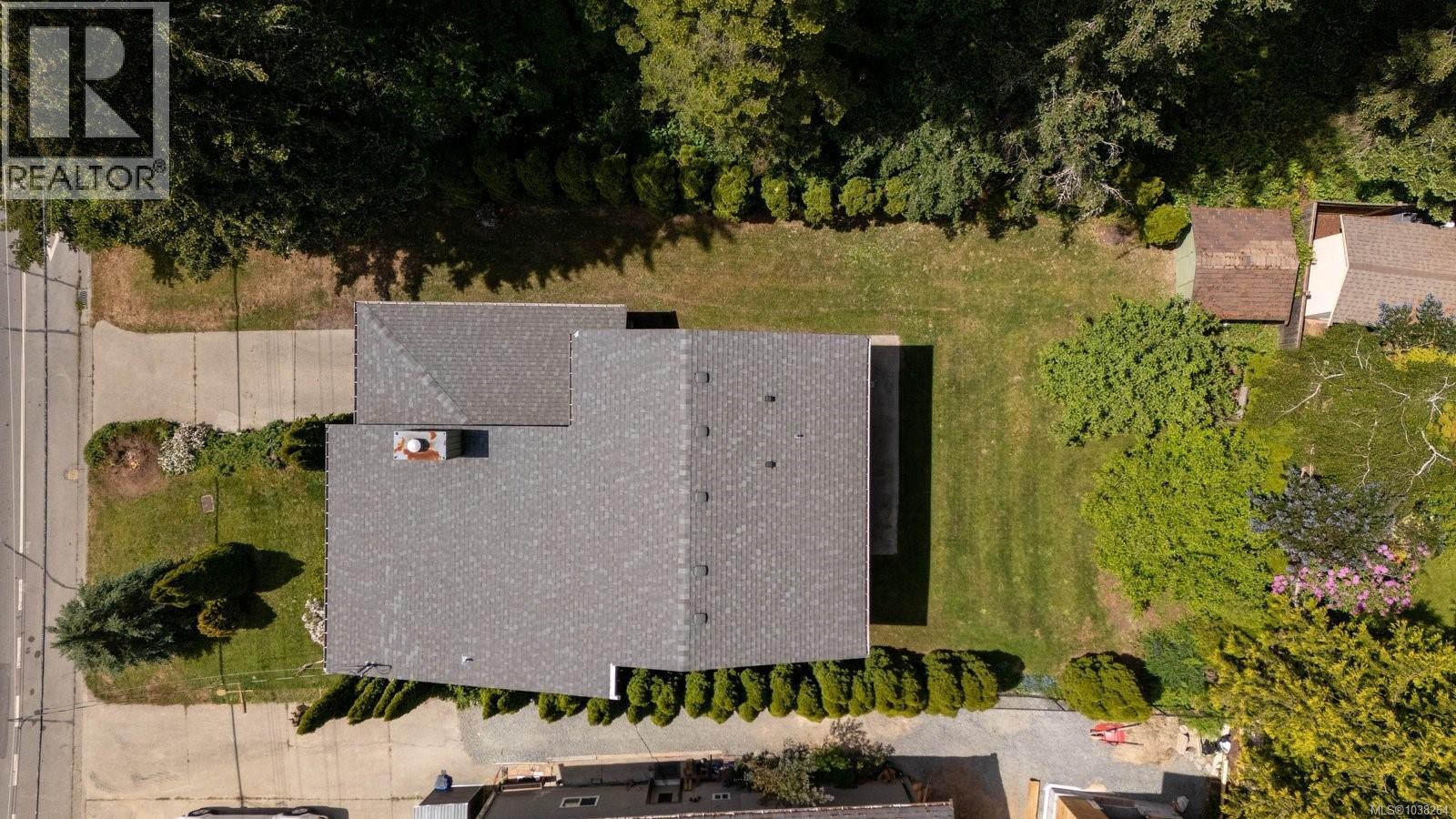 764 Mann Ave - 34