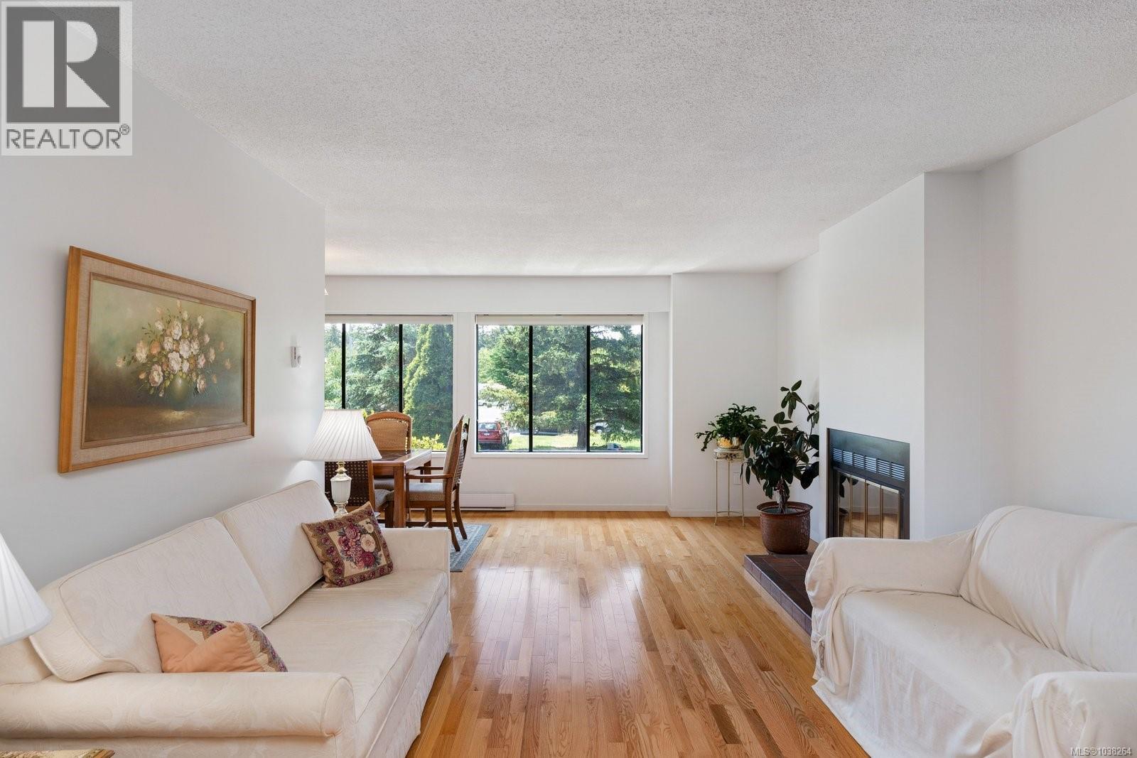 764 Mann Ave - 4