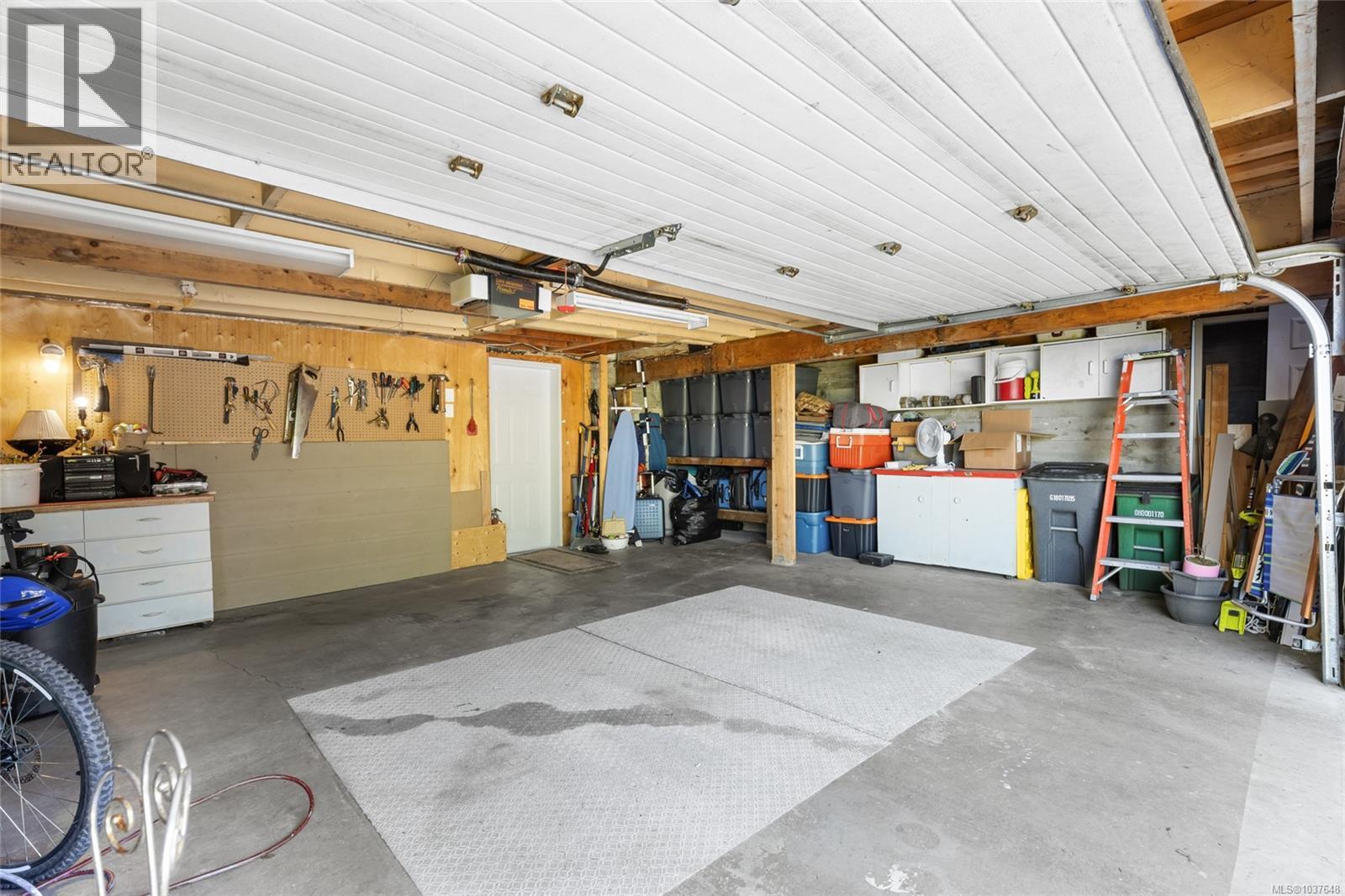 951 Claremont Ave - 37