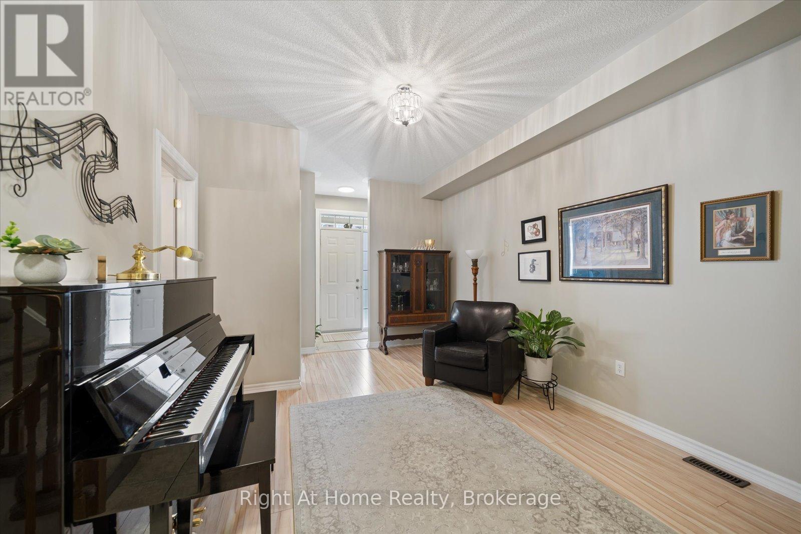 17 WICKER PARK WAY - 26