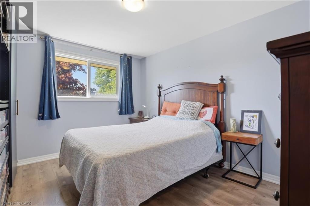 149 AVONDALE Road - 17