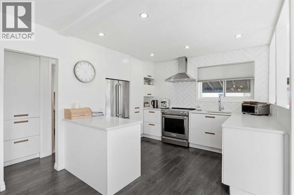 402 8A Street NE - 12