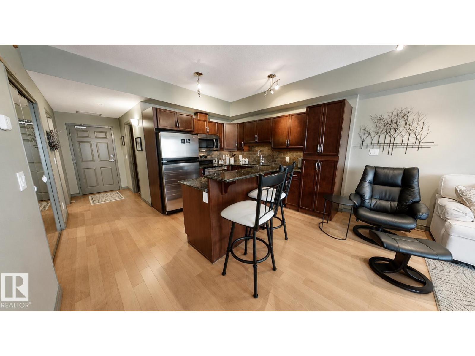 #610 10303 111 ST NW - 5