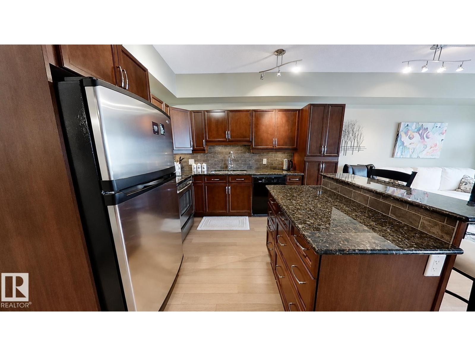 #610 10303 111 ST NW - 6