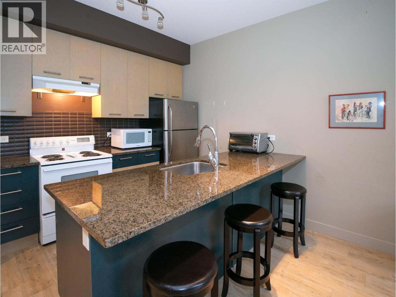 30 Monashee Road Unit# 303, Vernon