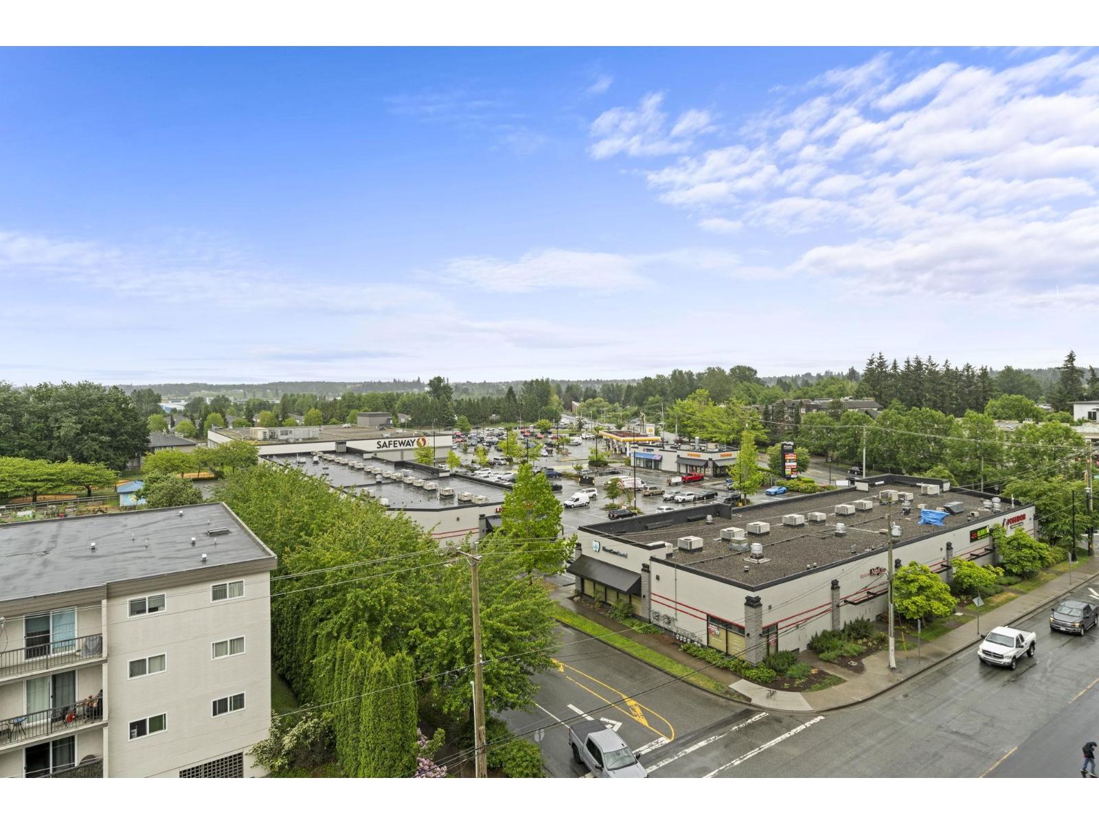 633 20769 FRASER HIGHWAY, Langley