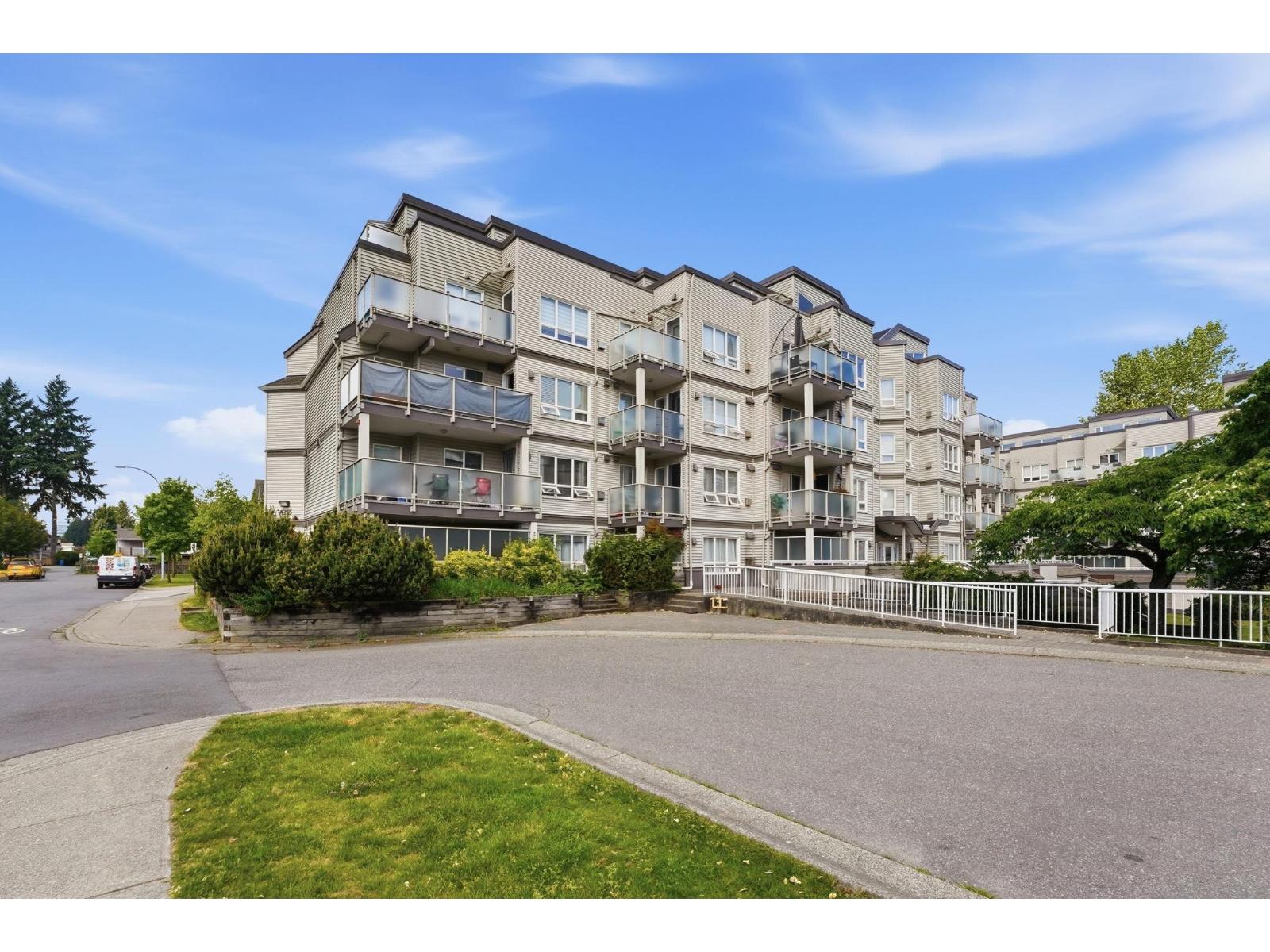 105 14355 103 AVENUE, Burnaby