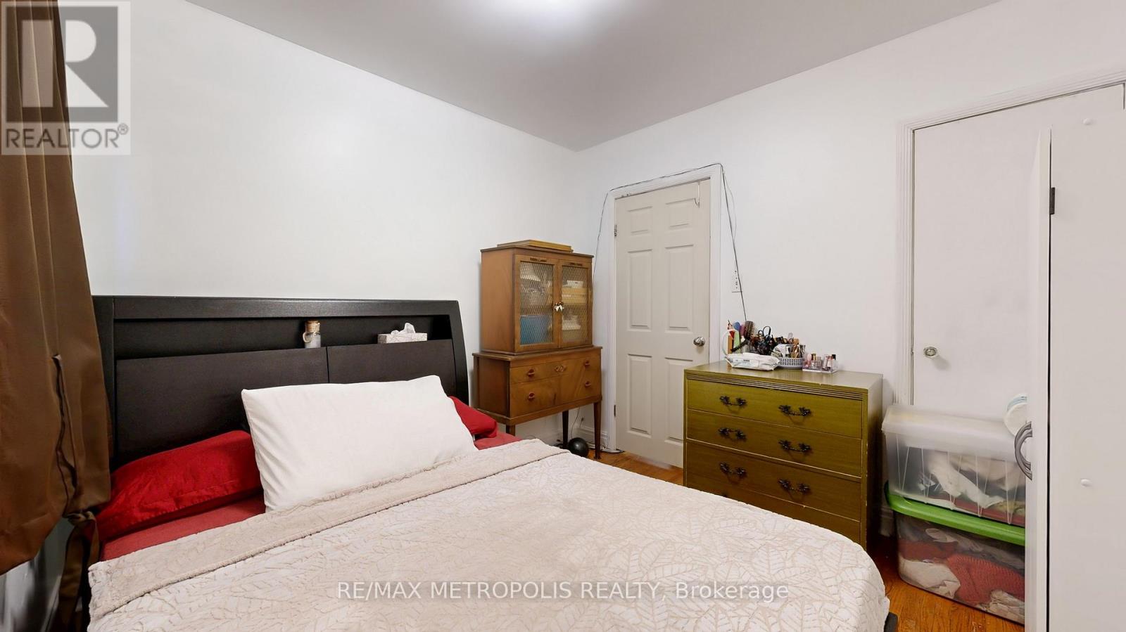 291 KENNEDY ROAD E - 21