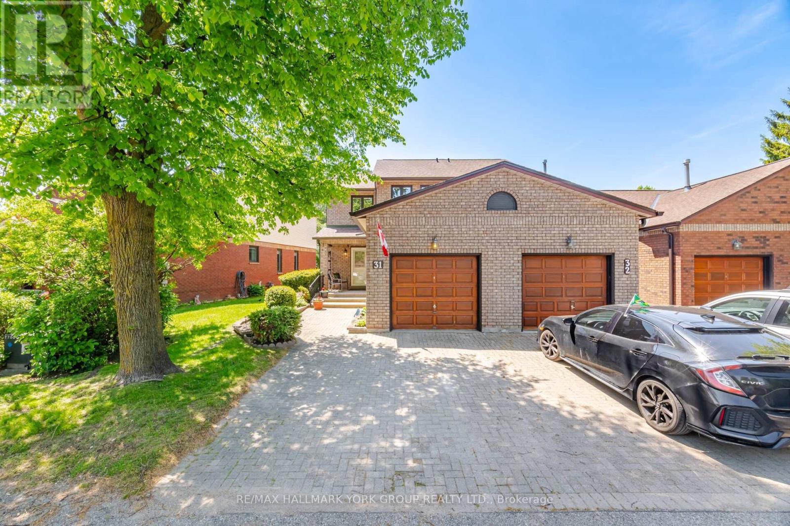 31 PARKETTE DRIVE - 1