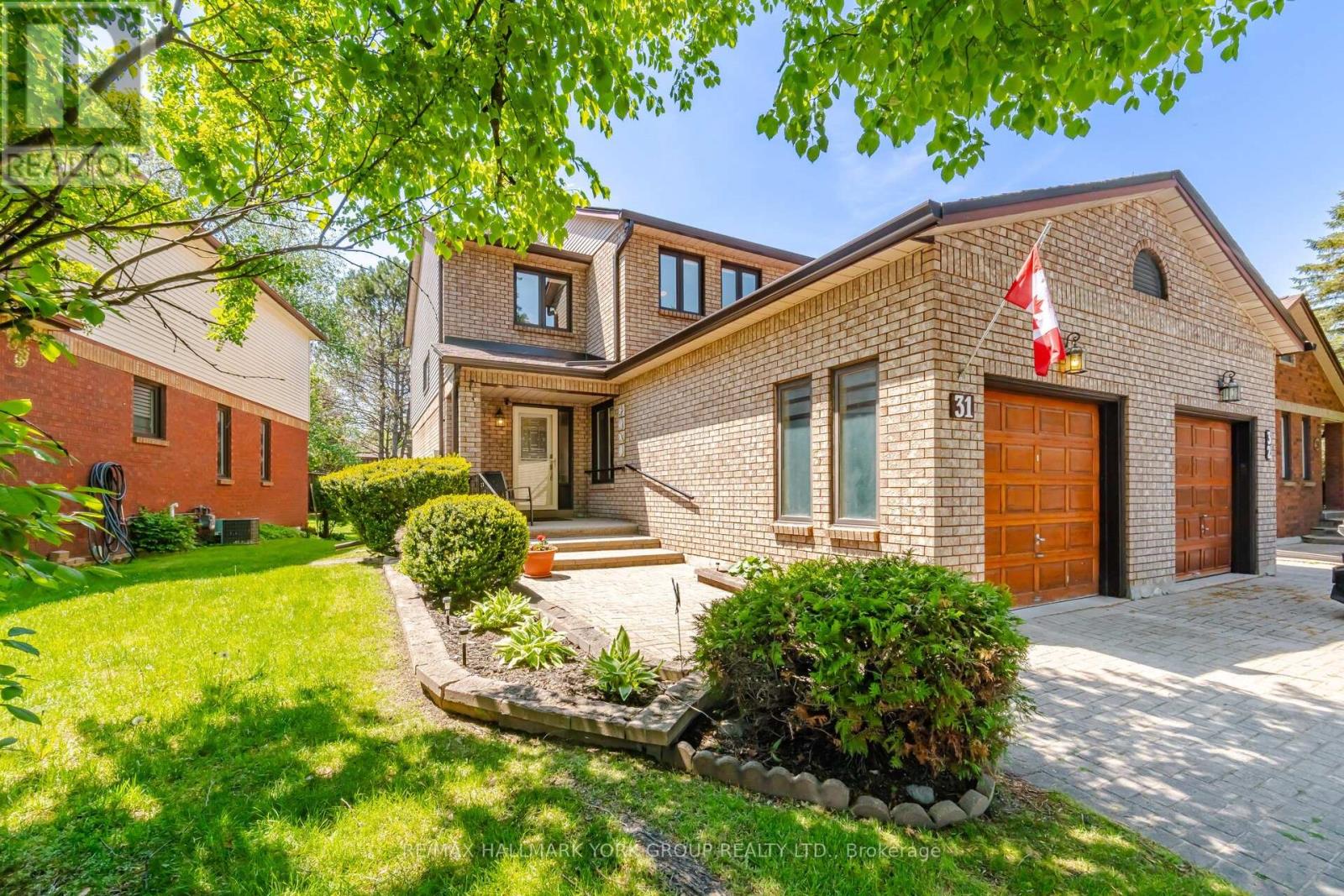 31 PARKETTE DRIVE - 2