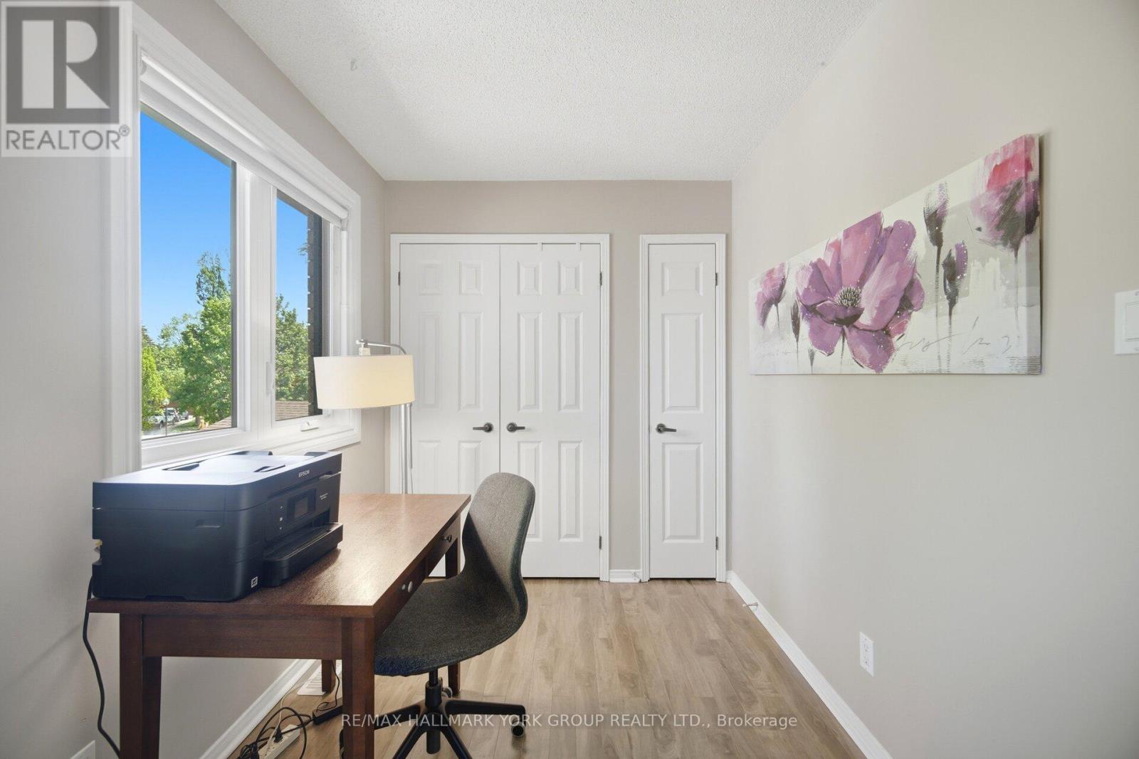 31 PARKETTE DRIVE - 28