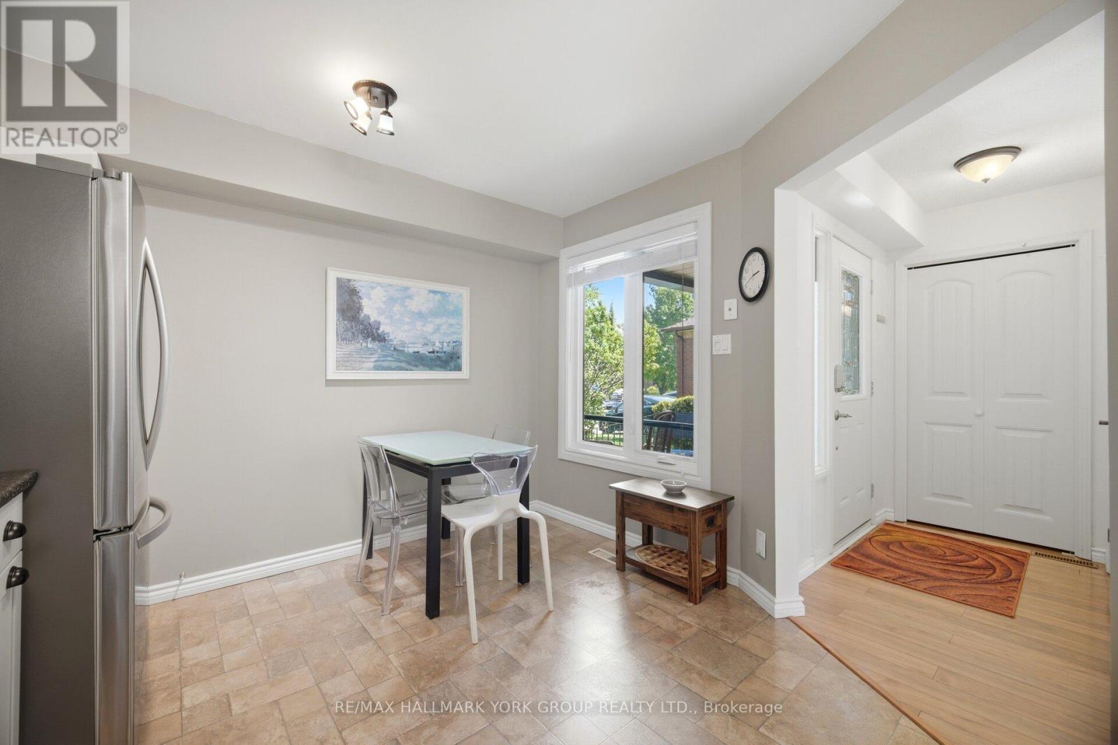 31 PARKETTE DRIVE - 6