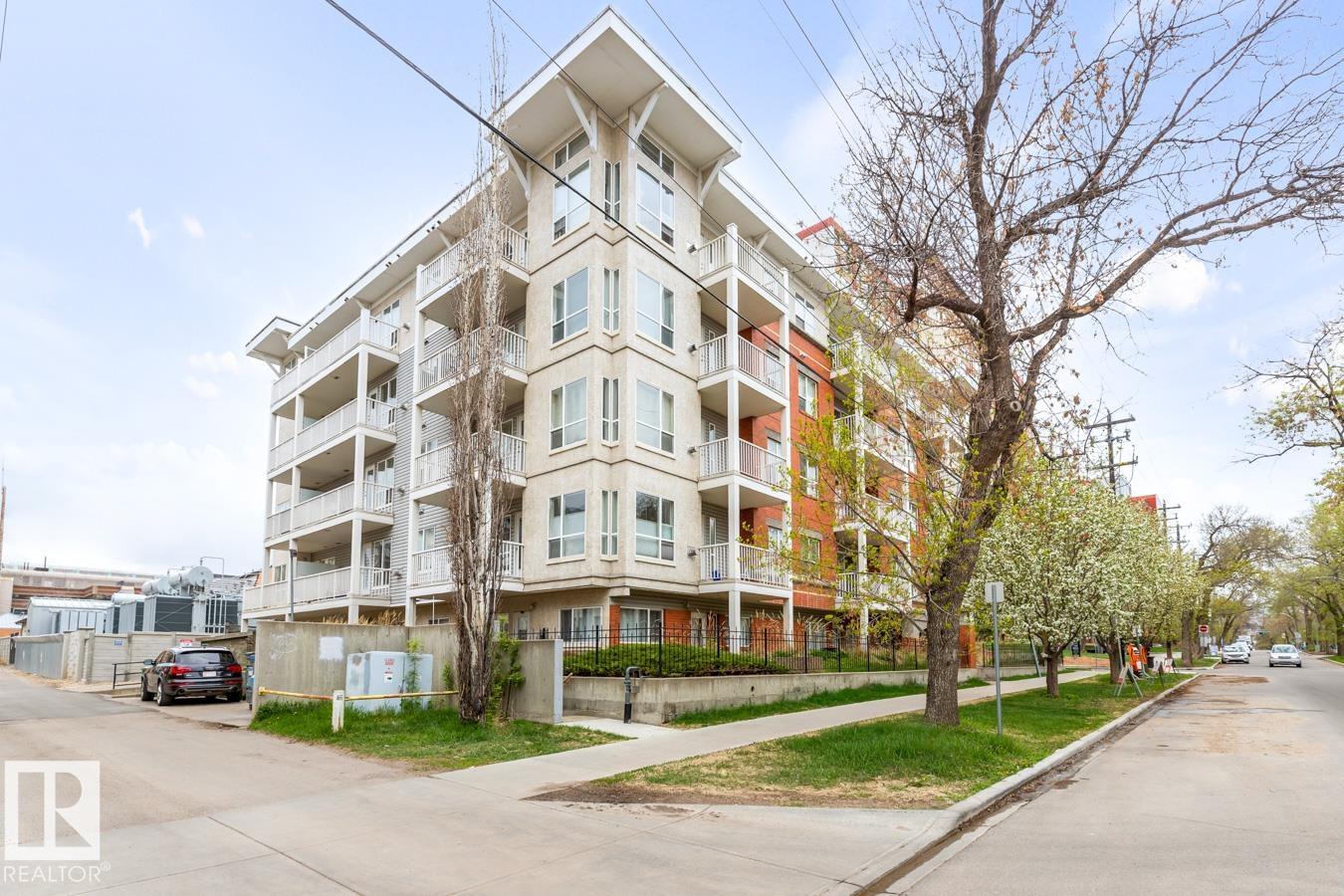 #101 8488 111 ST NW - 31
