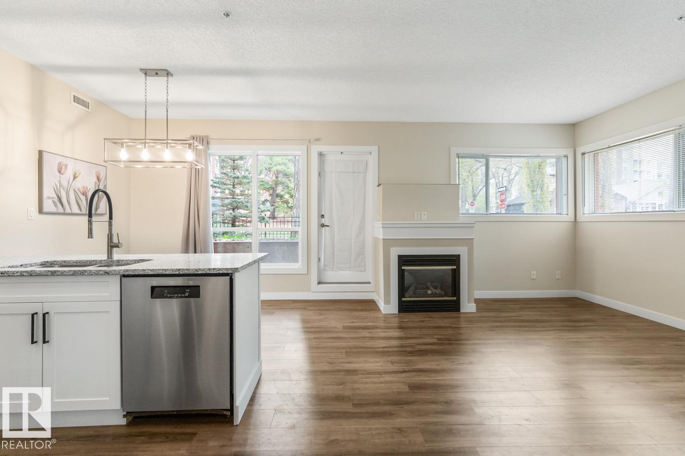 #101 8488 111 ST NW - 6
