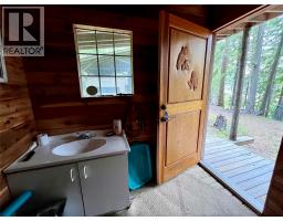5851 Hwy 6 Highway, Burton, BC V0G1R0 Photo 40